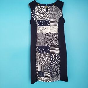 ILE New York  Knee Length Dress Size 12 Navy Blue Patterned